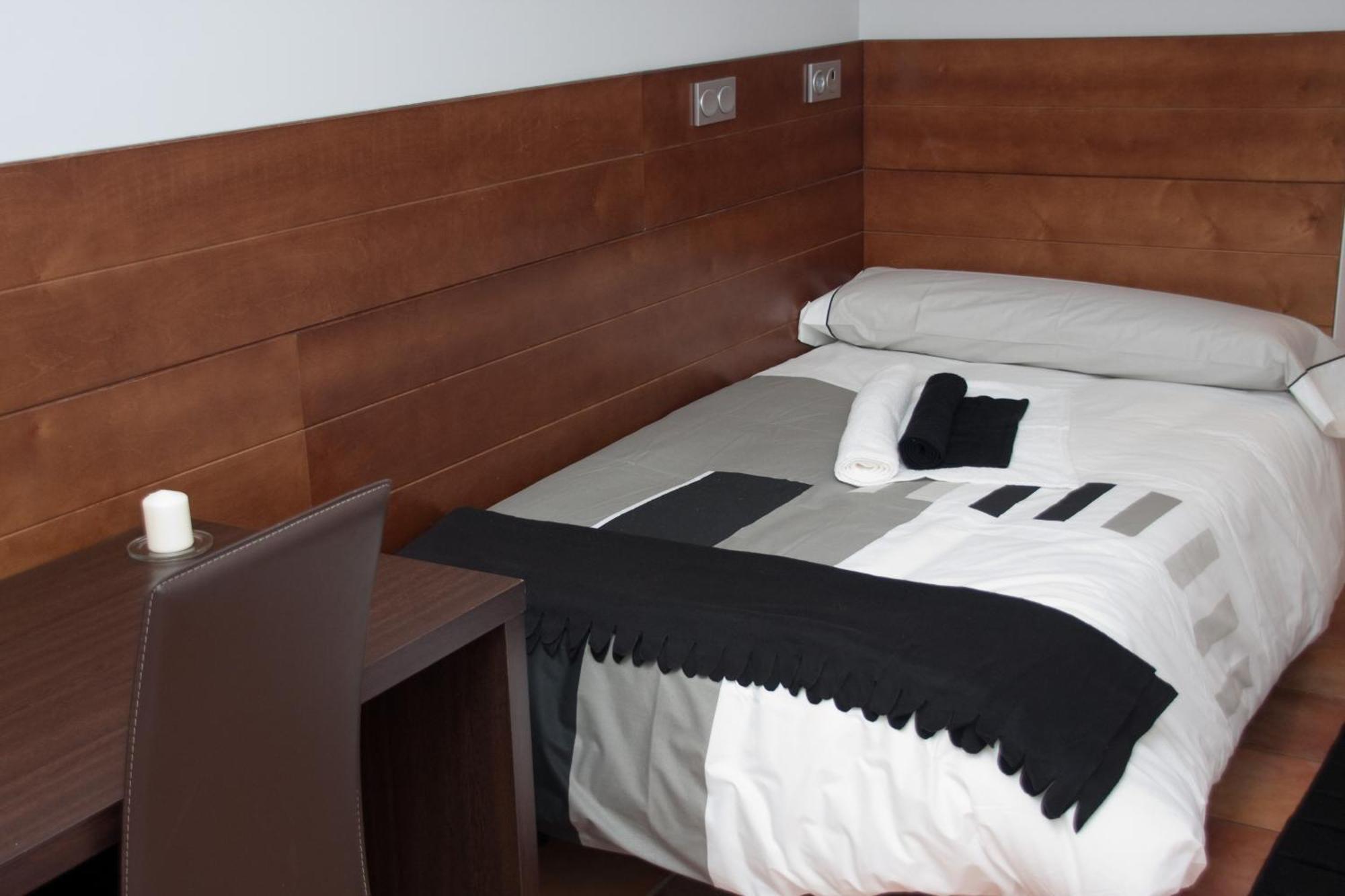 Hotel Cuentame Бургос Екстер'єр фото